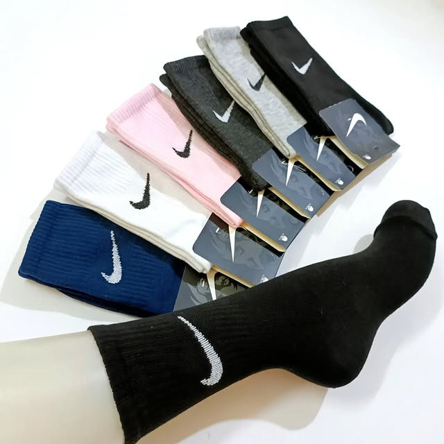 رنگبندی جوراب نایک