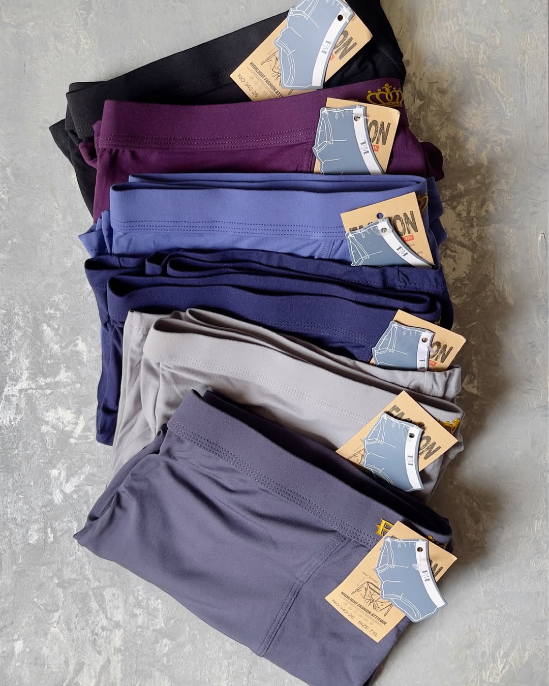 خرید با کیفیت‌ترین شورت‌ترین نیم پای مردانه