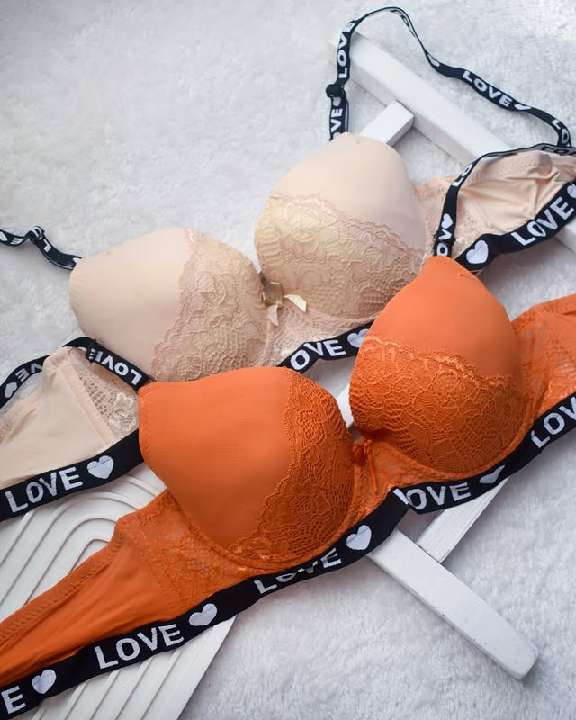 ارزانترین و با کیفیتترین سوتین اسفنجی زنانه