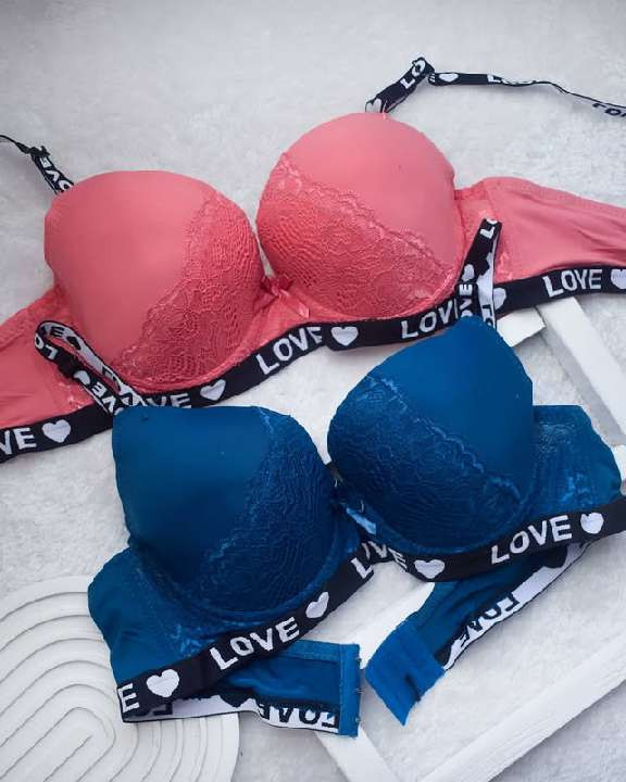 سوتین اسفنجی اسپرت زنانه فنردار