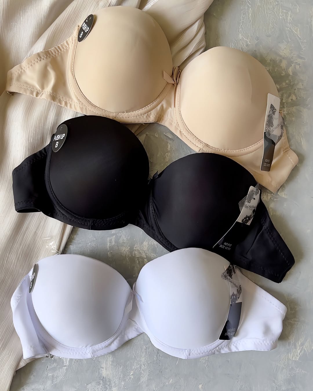 خرید سوتین اسفنجی نامرئی و پشت نامری وارداتی