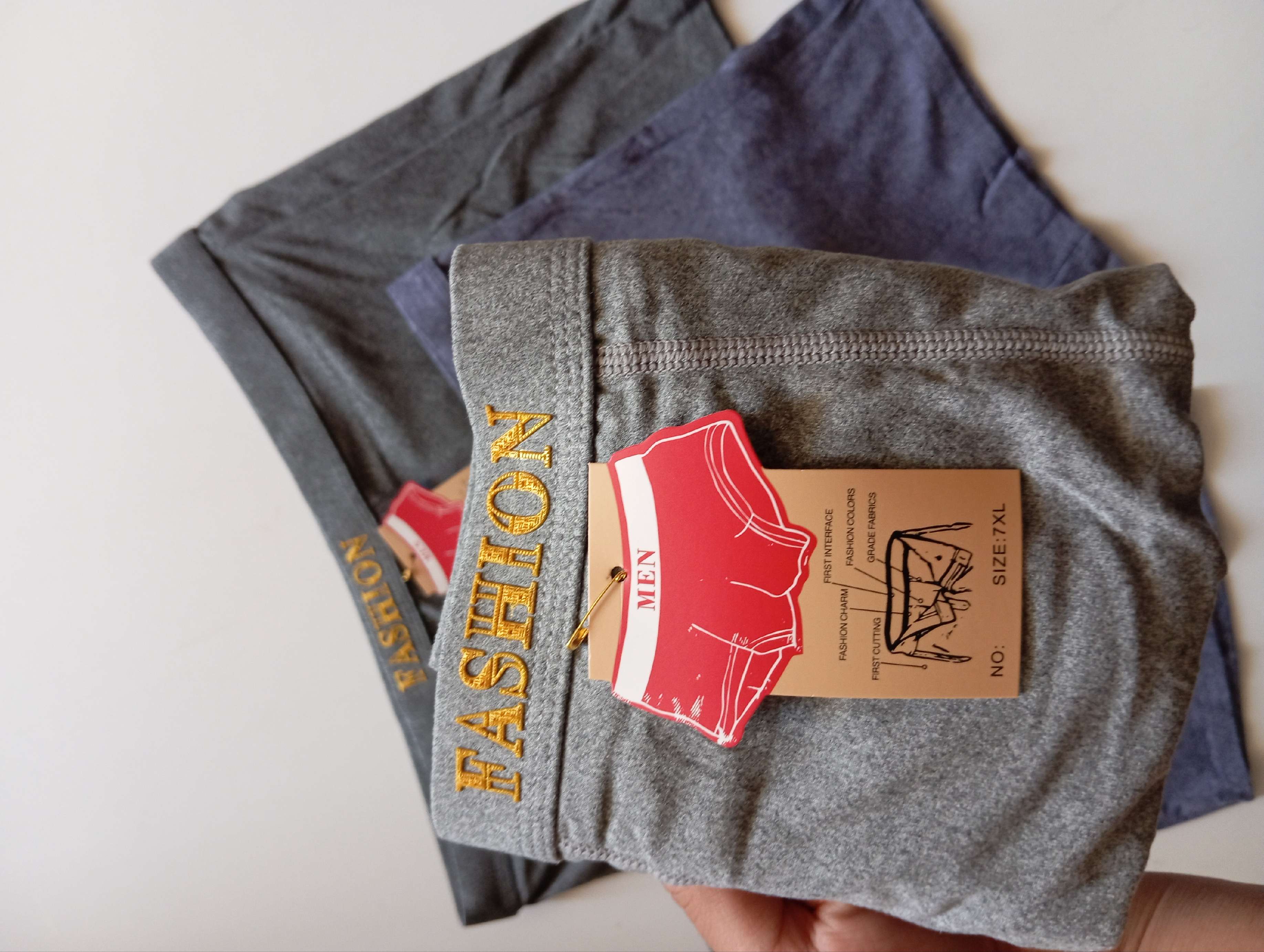 خرید شورت مردانه وارداتی گیاهی