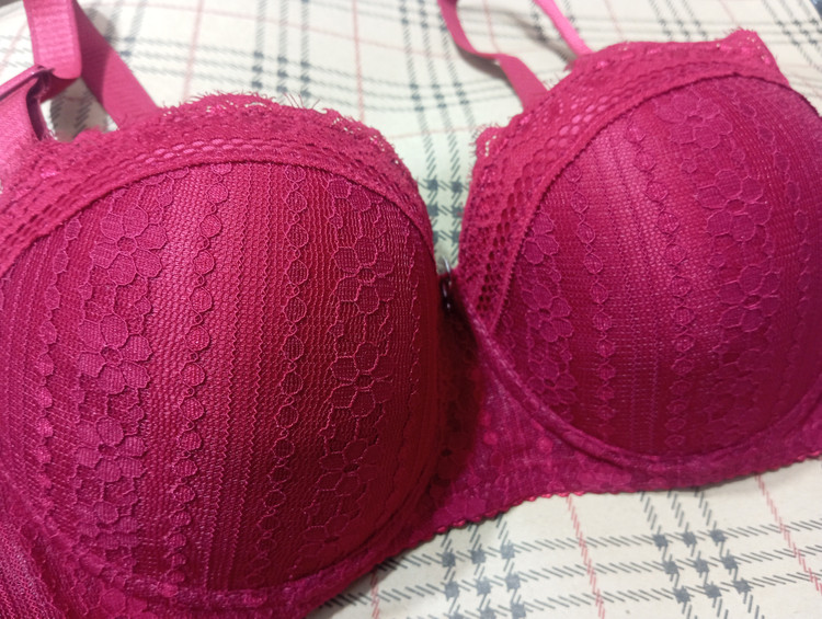 سوتین اسفنجی زنانه سایز متوسط