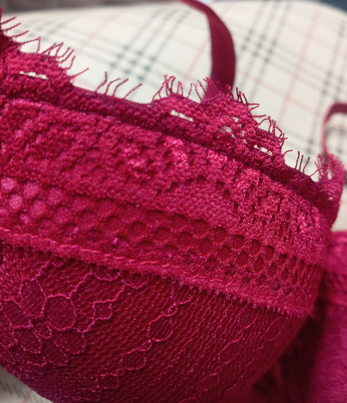 خرید سوتین اسفنجی مدل مانکن